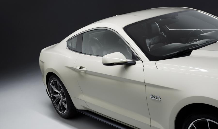  Ford Mustang GT 50th Anniversary Edition 2015 года  (фото 20 из 24)